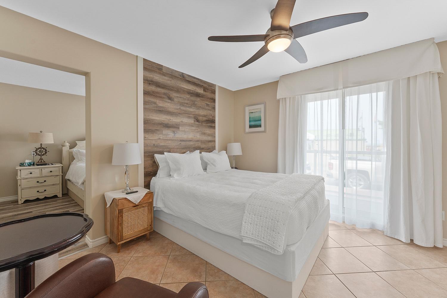 Lakeshore Inn Cold Lake Экстерьер фото