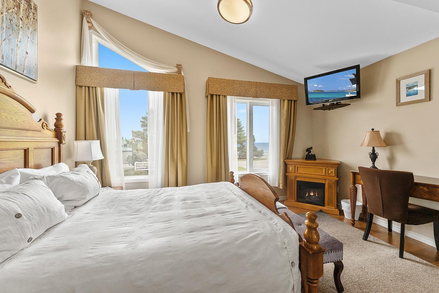 Lakeshore Inn Cold Lake Экстерьер фото