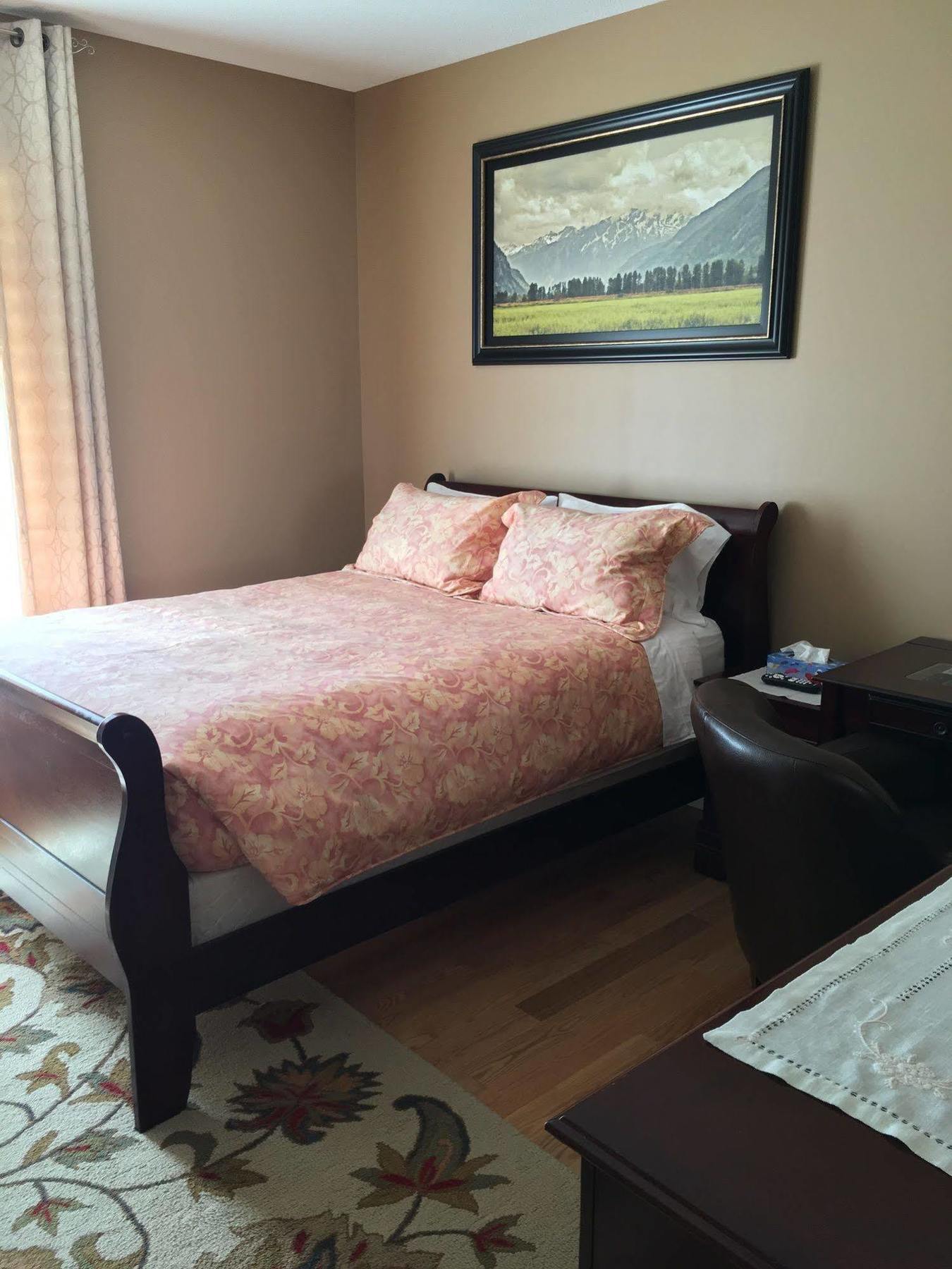 Lakeshore Inn Cold Lake Экстерьер фото